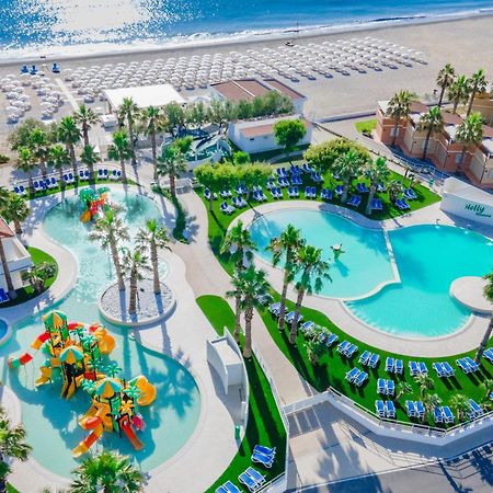 Holiday Family Village Porto SantʼElpidio Εξωτερικό φωτογραφία