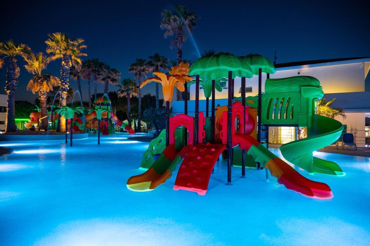 Holiday Family Village Porto SantʼElpidio Εξωτερικό φωτογραφία