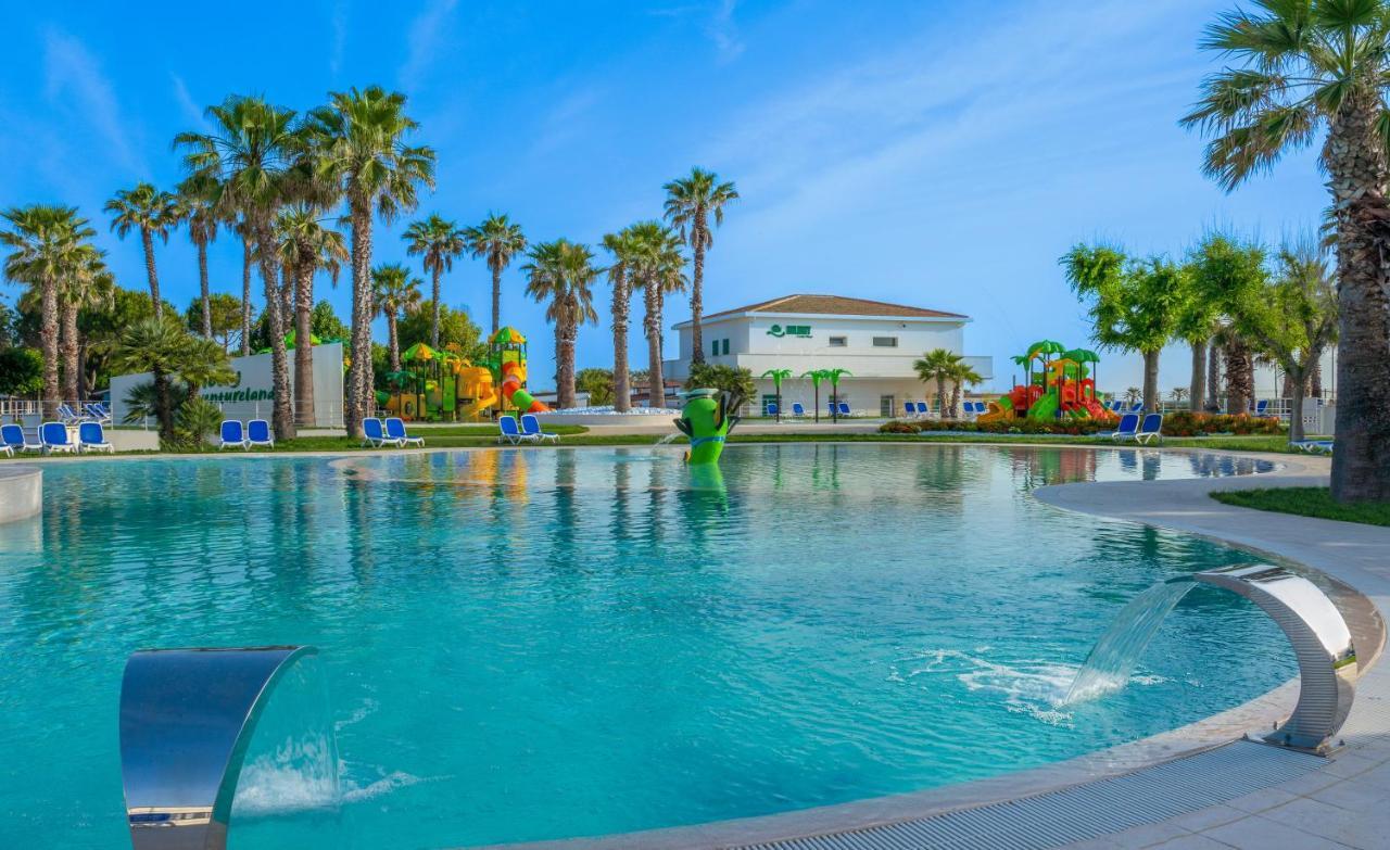 Holiday Family Village Porto SantʼElpidio Εξωτερικό φωτογραφία