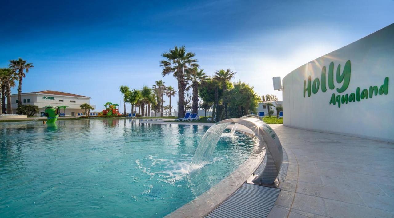Holiday Family Village Porto SantʼElpidio Εξωτερικό φωτογραφία