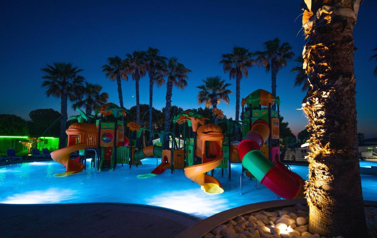Holiday Family Village Porto SantʼElpidio Εξωτερικό φωτογραφία