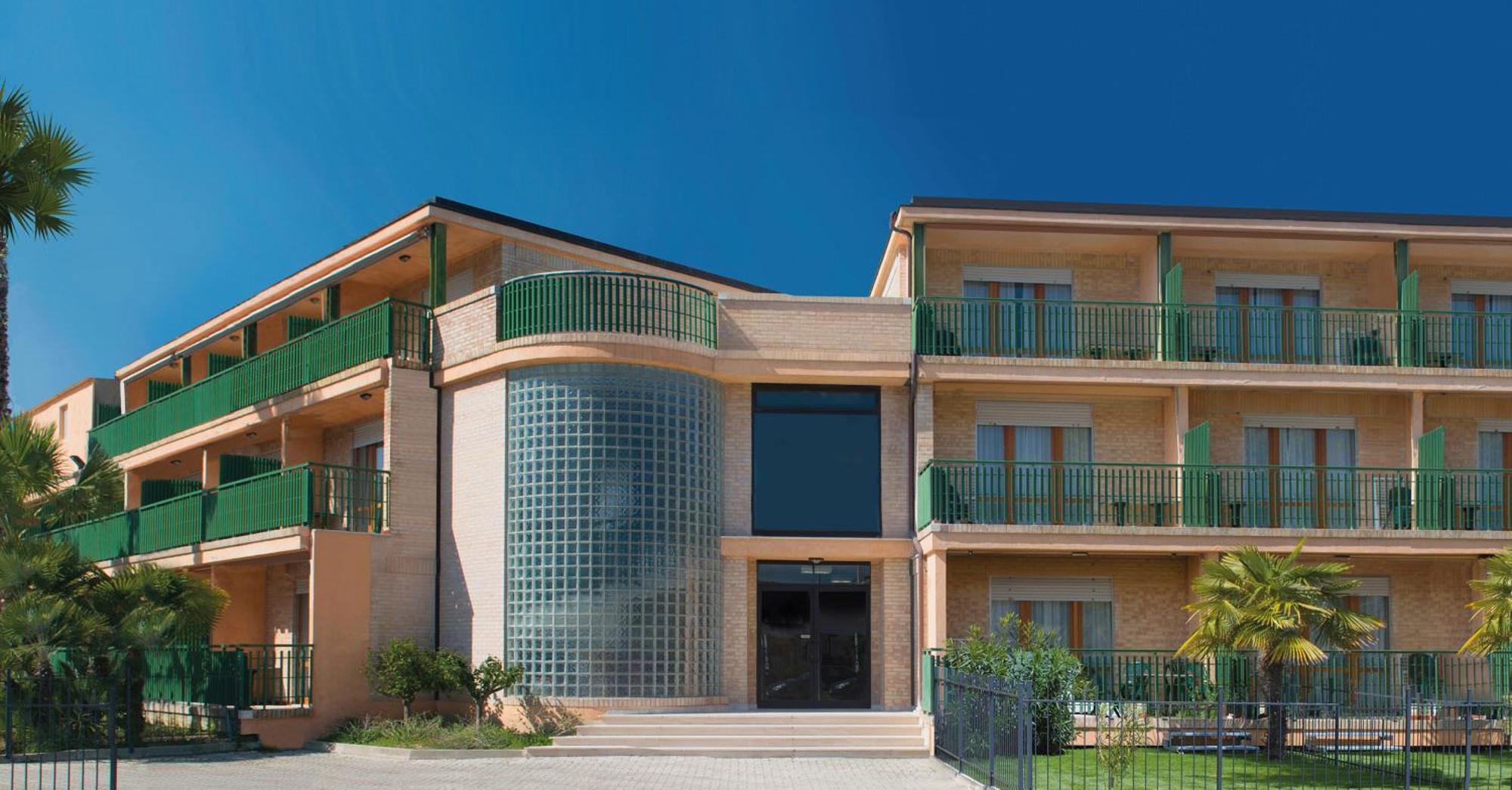 Holiday Family Village Porto SantʼElpidio Εξωτερικό φωτογραφία