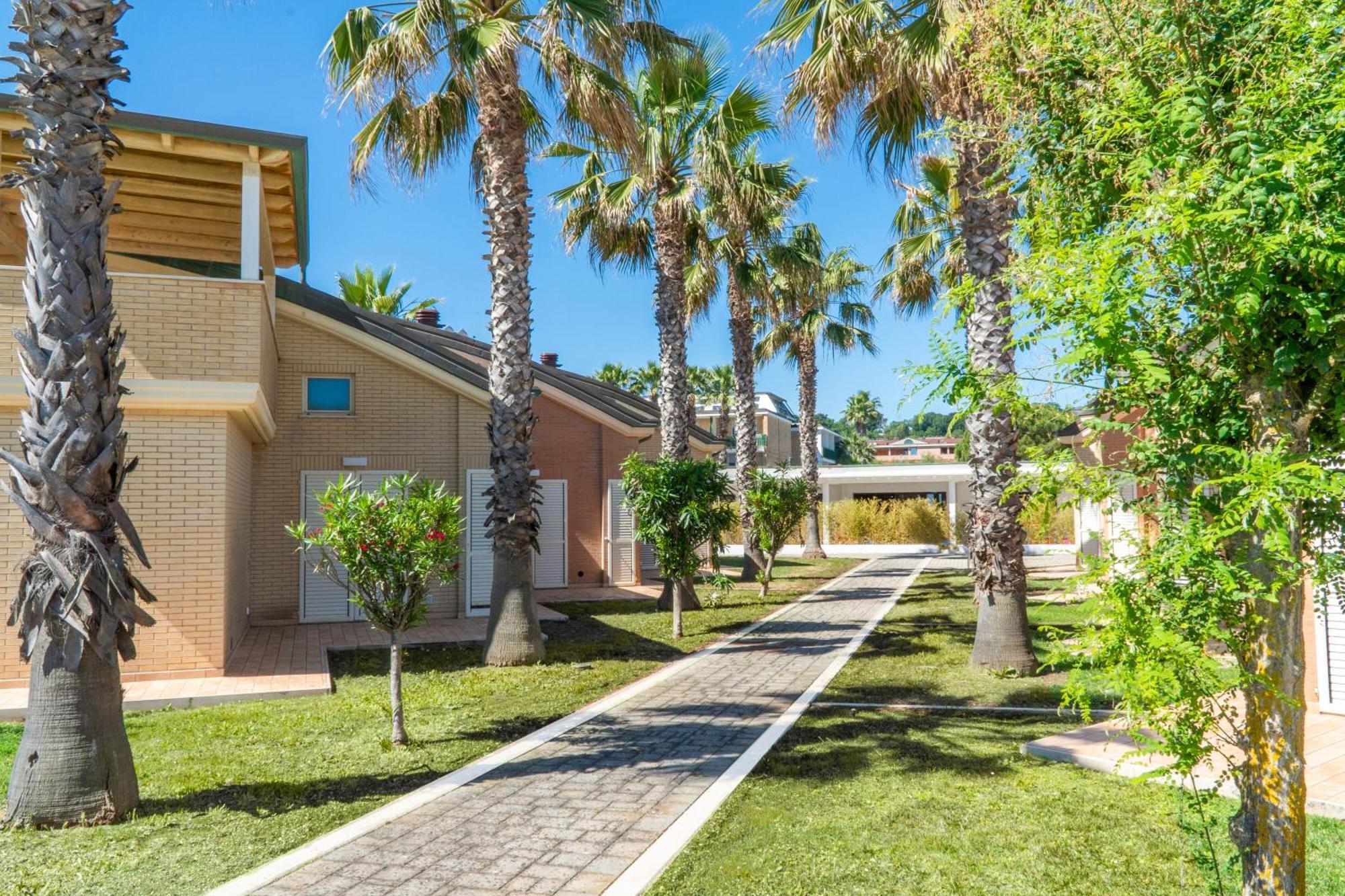 Holiday Family Village Porto SantʼElpidio Εξωτερικό φωτογραφία